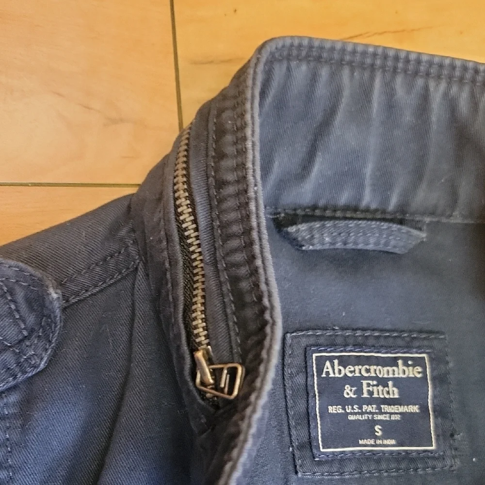Abercrombie & Fitch Size SMALL Navy Cotton Cinch Waist Utility Jacket